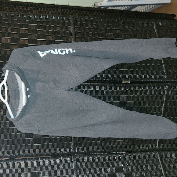 Bench sweats - Picture 1 of 3
